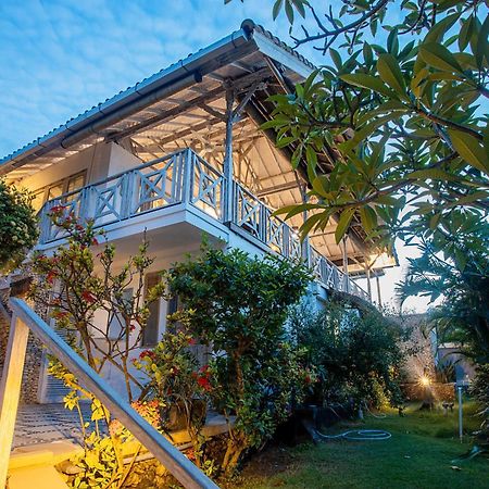 Villa Lanie Lembongan Exterior photo